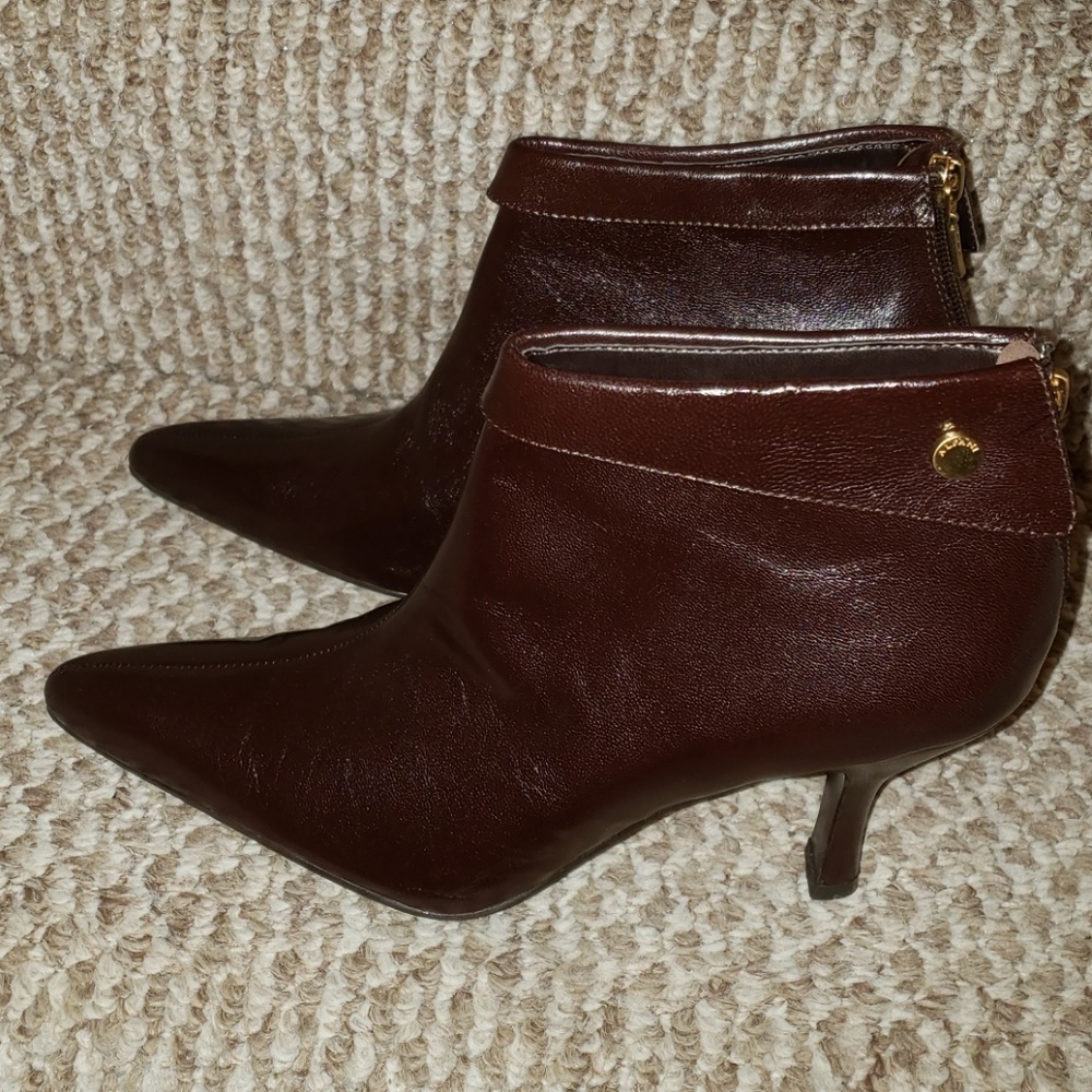 Alfani real leather NWT BROWN BOOTIES